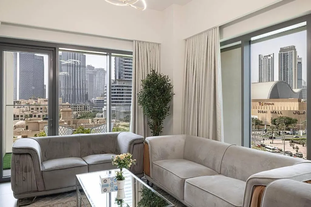 2 Bedroom Dubai Luxury Apartment Full Burj Views