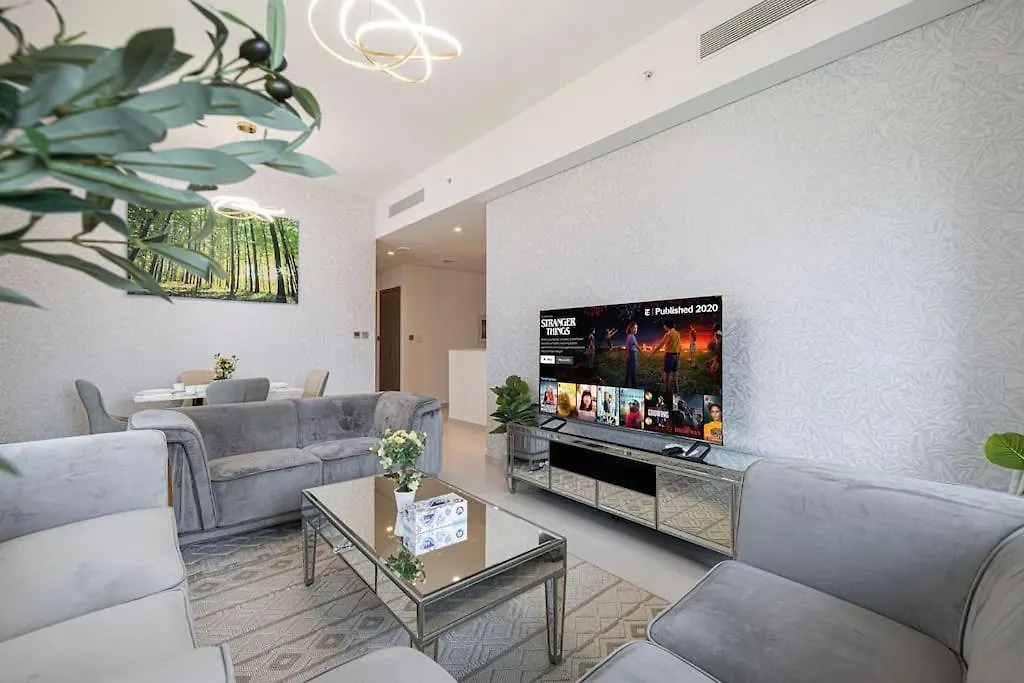 2 Bedroom Dubai Luxury Apartment Full Burj Views