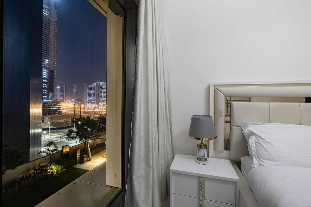 2 Bedroom Dubai Luxury Apartment Full Burj Views